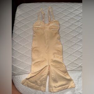 Elegant Cream Women shaping girdle size S/M